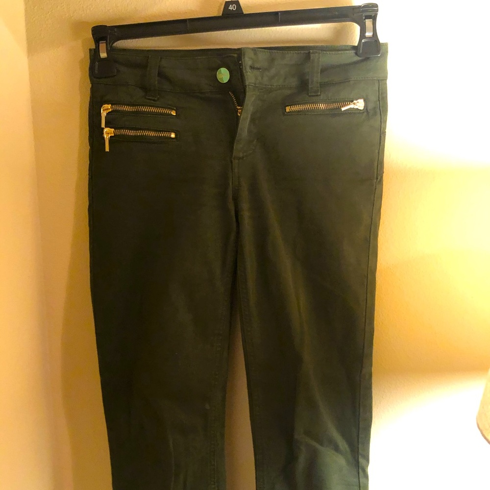 Olive green pants from Liu Jo. Size 25.
